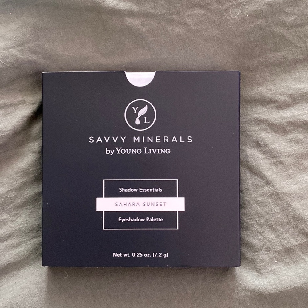 Savvy Minerals by Young Living Sahara Sunset eyeshadow palette